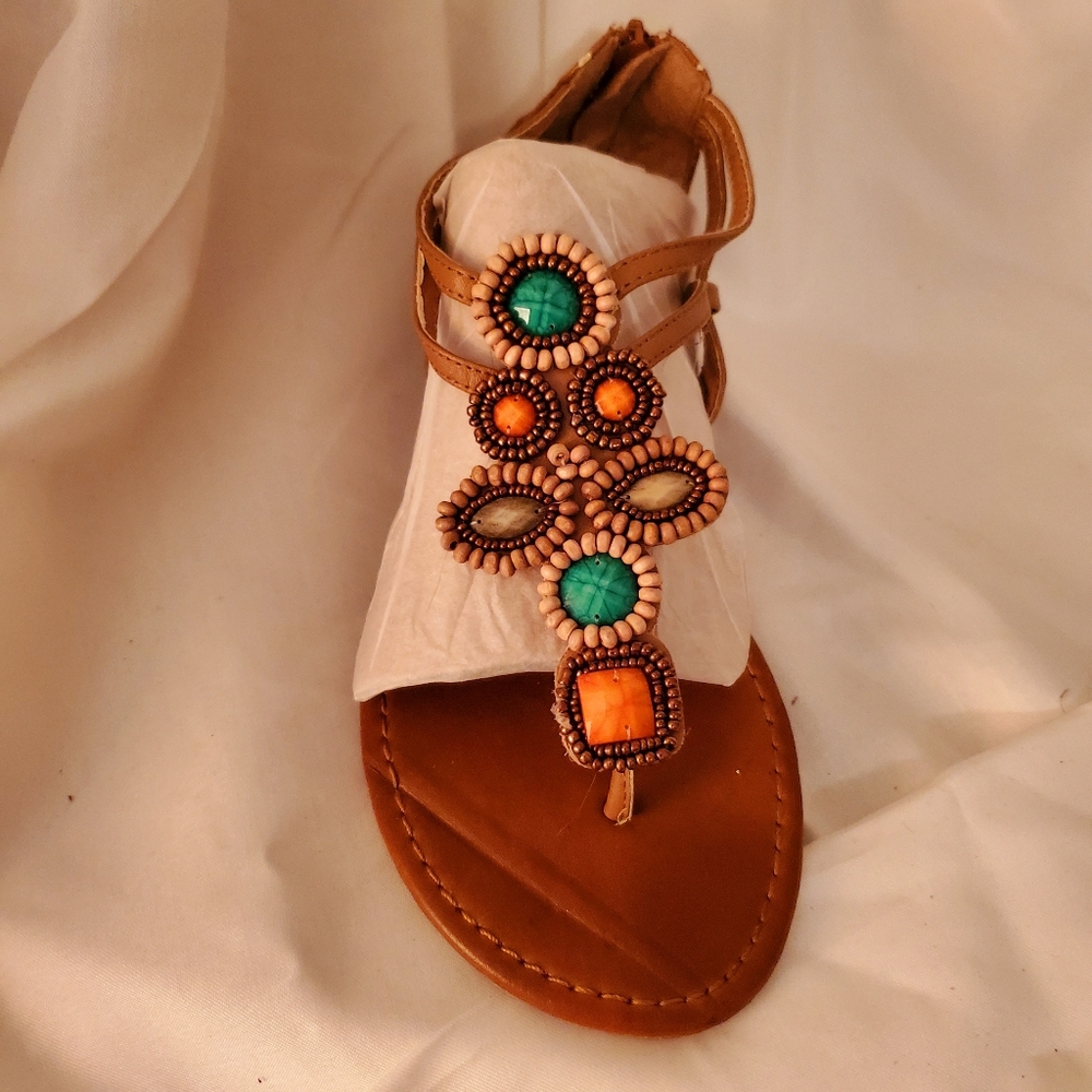 Unionbay Jeweled Sandals, Tan, Girls Size 4, EUC - Picture 4 of 12